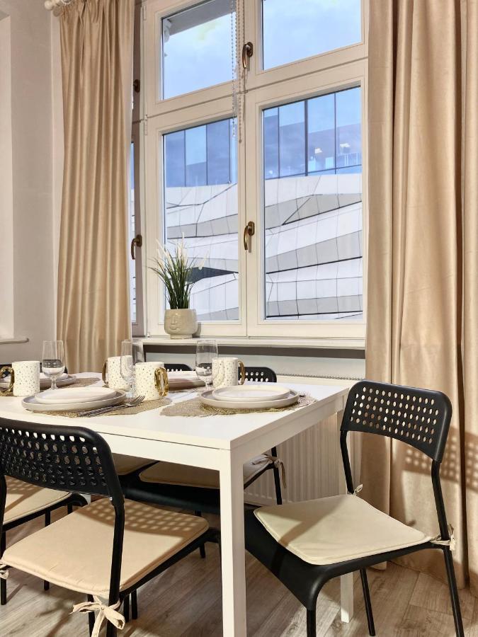 Crystal Sw. Marcin Poznan Apartment Exterior foto