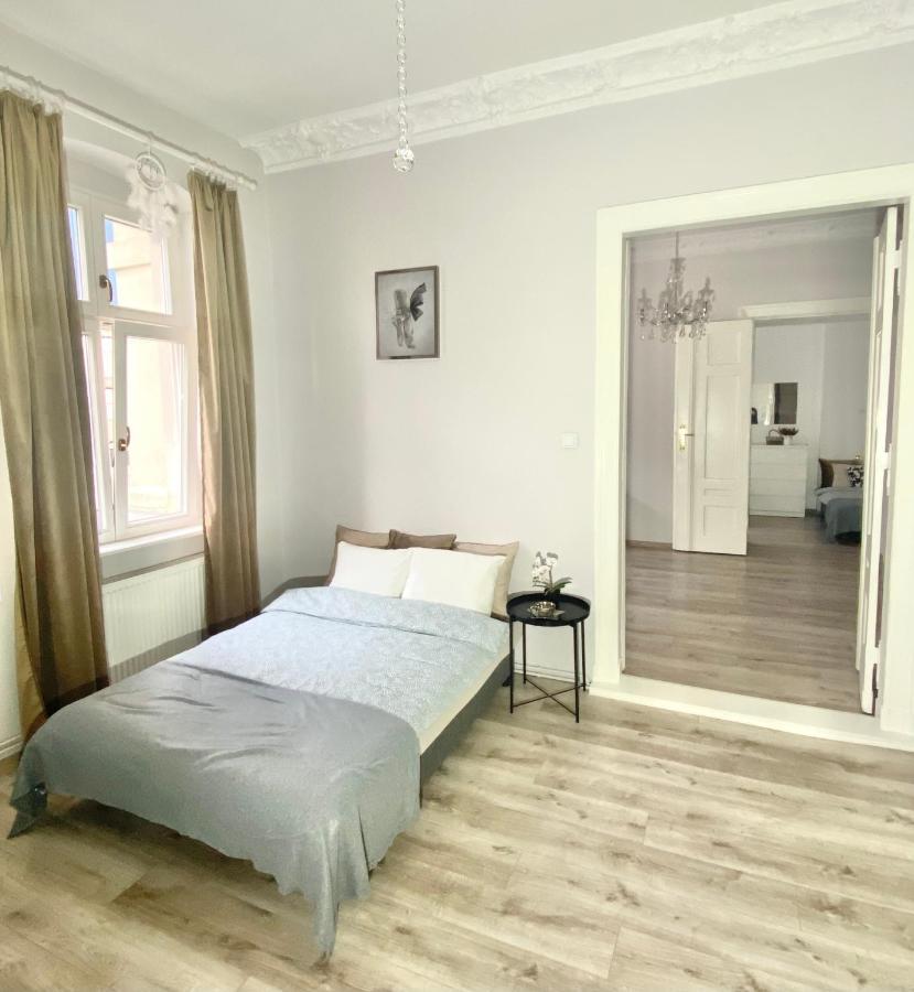 Crystal Sw. Marcin Poznan Apartment Exterior foto