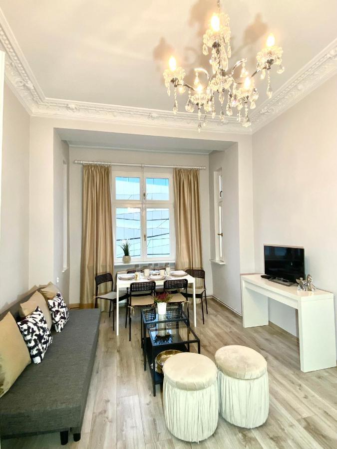 Crystal Sw. Marcin Poznan Apartment Exterior foto